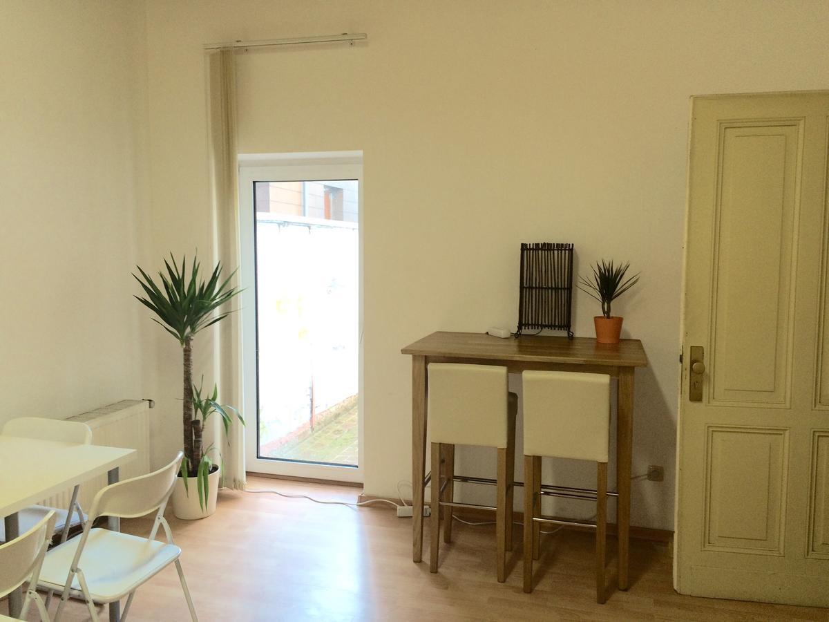 Wg-Hostel Mönchengladbach Buitenkant foto