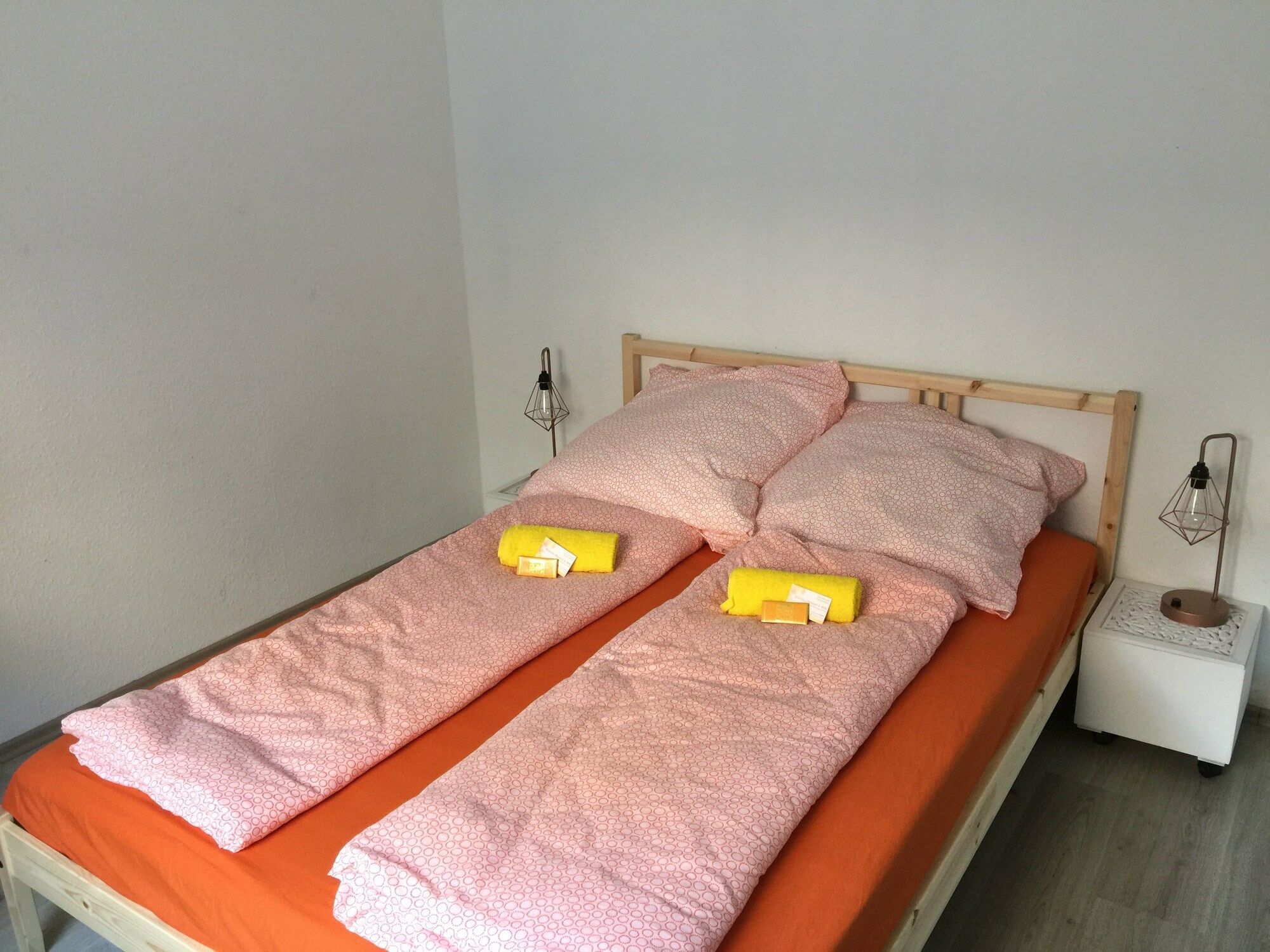 Wg-Hostel Mönchengladbach Buitenkant foto